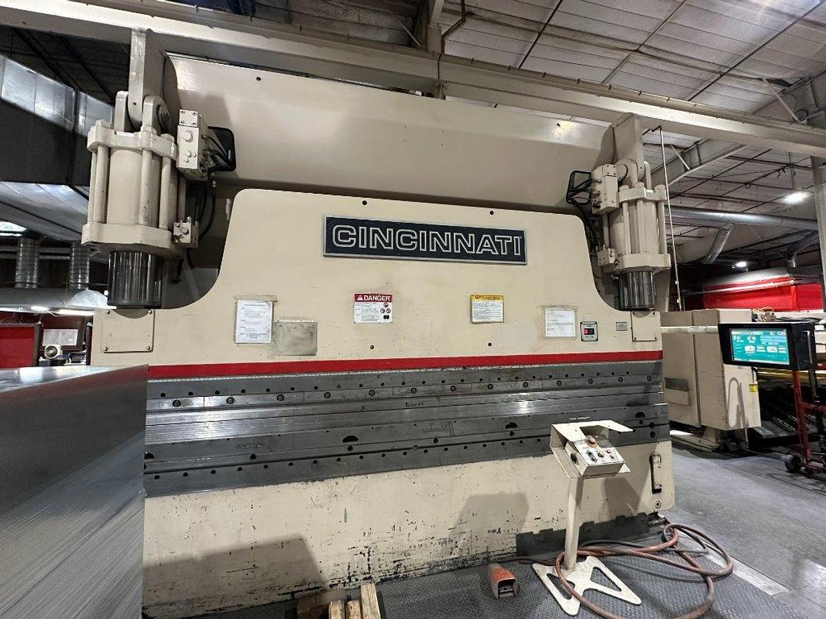350 Ton, Cincinnati #PF350-12, CNC press brake, 14' overall, 150" between housing, 16" stroke, pedestal - Image 7