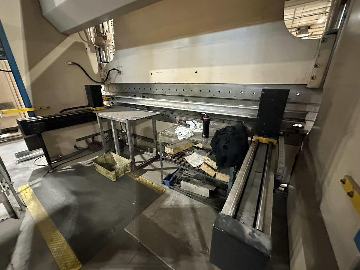 350 Ton, Cincinnati #PF350-12, CNC press brake, 14' overall, 150" between housing, 16" stroke, pedestal - Image 8