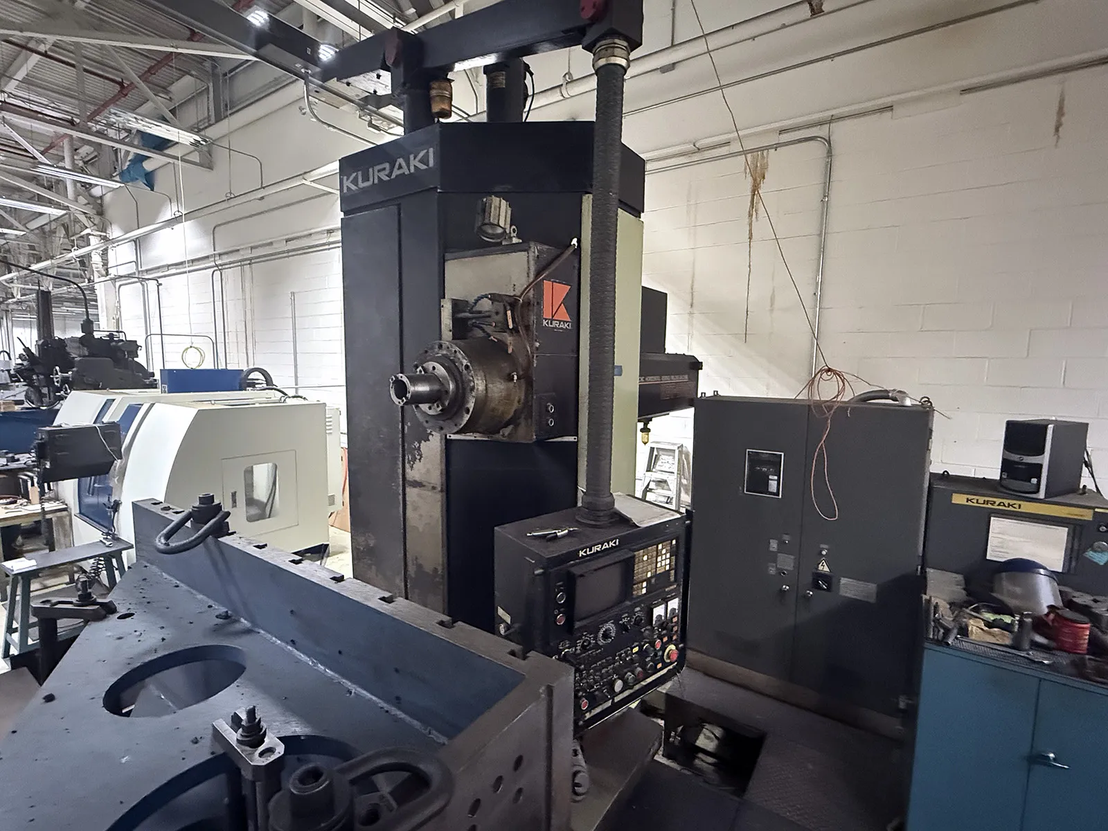 Kuraki #KBT-11WDX, horizontal boring mill table type, 40 automatic tool changer, 2500 RPM, #50, 20 HP, 55" - Image 5