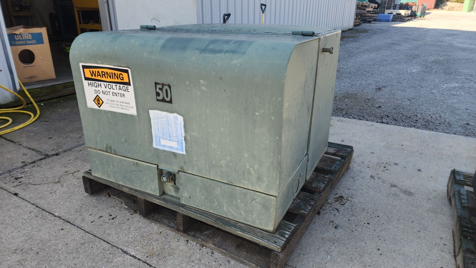 50 KVA 4160GrdY/2400 Primary, 120/240 Secondary, T & R, single phase pad mount transformer - Image 5