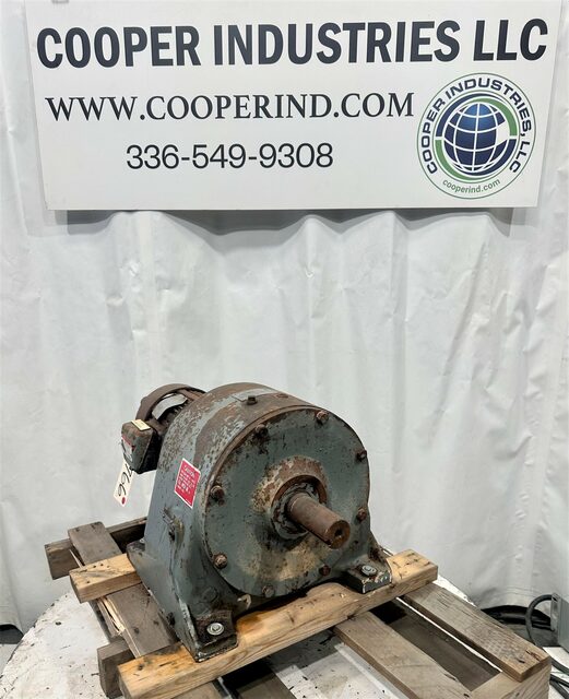 3 HP, Nuttall #92G57645, gear reducer, 25 RPM out, 70.62:1 ratio - Image 2