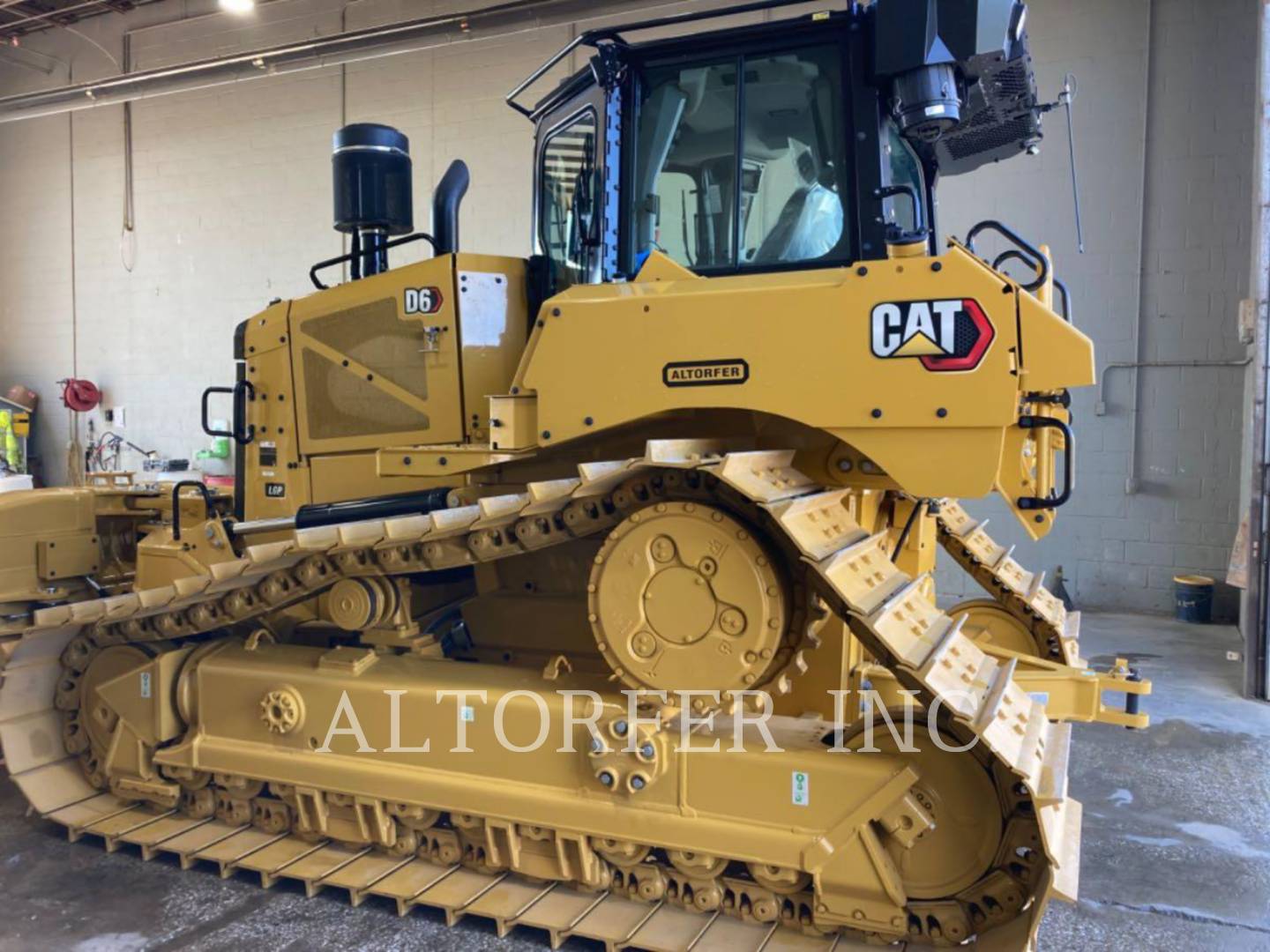 Caterpillar D6-20VPAT, Crawler Dozer, 2196 hours, S/N: KD501614, 2024 - Image 8