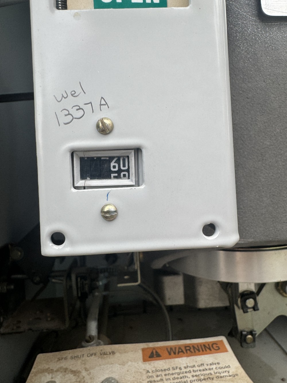 2000 Amps, Siemens, service factor 6 / SPS 2 145402 SF6 / SPS2-145-40-2, gas insulated cuitcuit breaker, 145 - Image 8