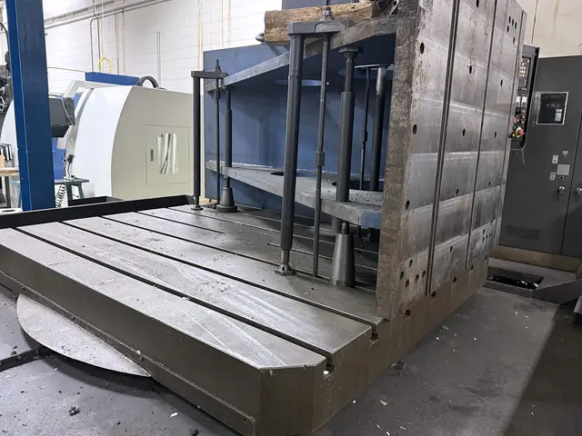 Kuraki #KBT-11WDX, horizontal boring mill table type, 40 automatic tool changer, 2500 RPM, #50, 20 HP, 55" - Image 6