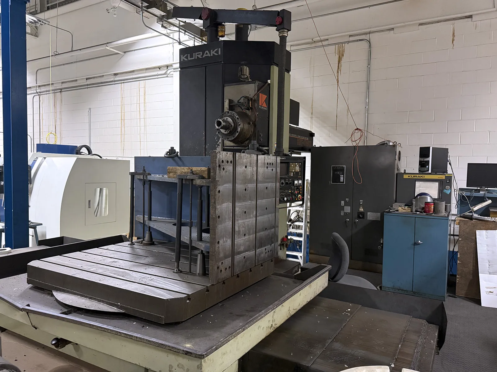 Kuraki #KBT-11WDX, horizontal boring mill table type, 40 automatic tool changer, 2500 RPM, #50, 20 HP, 55" - Image 8