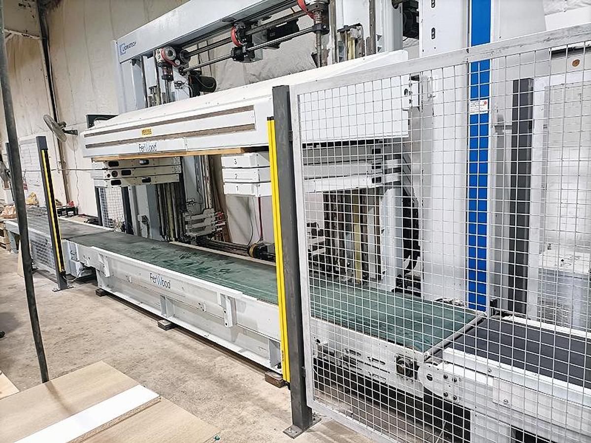 Homag / Ligmatech #MDE-200, Feed Through Case Clamp, 24" x 98.4" x 51.2" capacity, w/ 118" conveyors, Homatic - Image 6