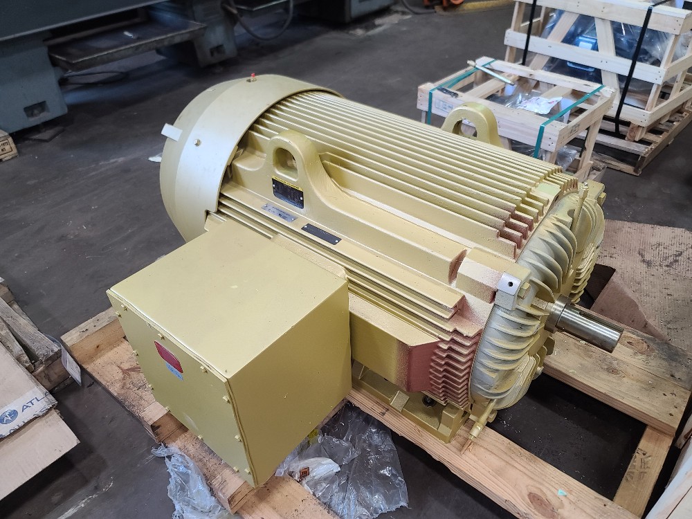 300 HP 1800 RPM Baldor, Frame 449TS, TEFC, BB, 460 Volts, new surplus - Image 1