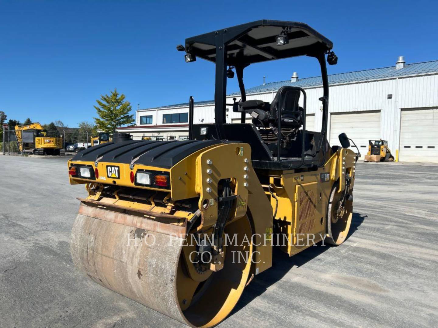 Other CB7, Compactor, 1136 hours, S/N: EL500222, 2018 - Image 1