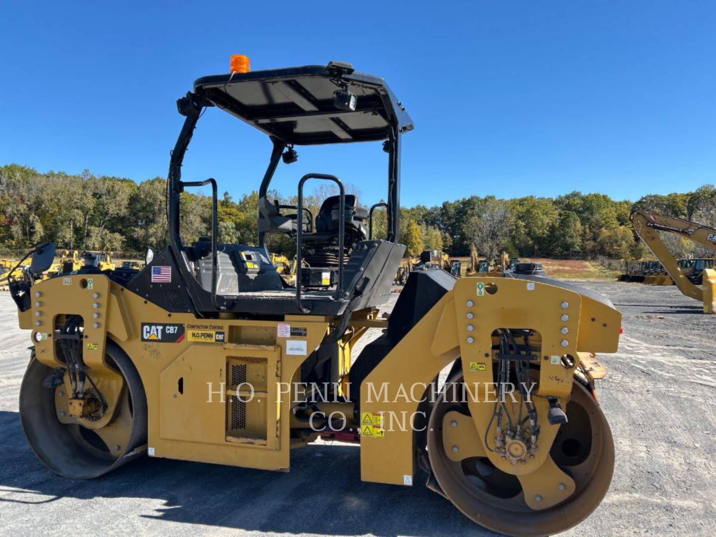 Other CB7, Compactor, 1136 hours, S/N: EL500222, 2018 - Image 7