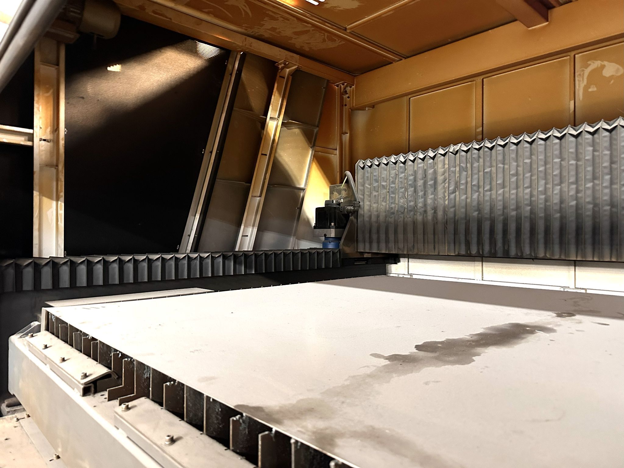 Bodor #i7, CNC laser cutter, 3000 watt, dust collector, 2023 - Image 3