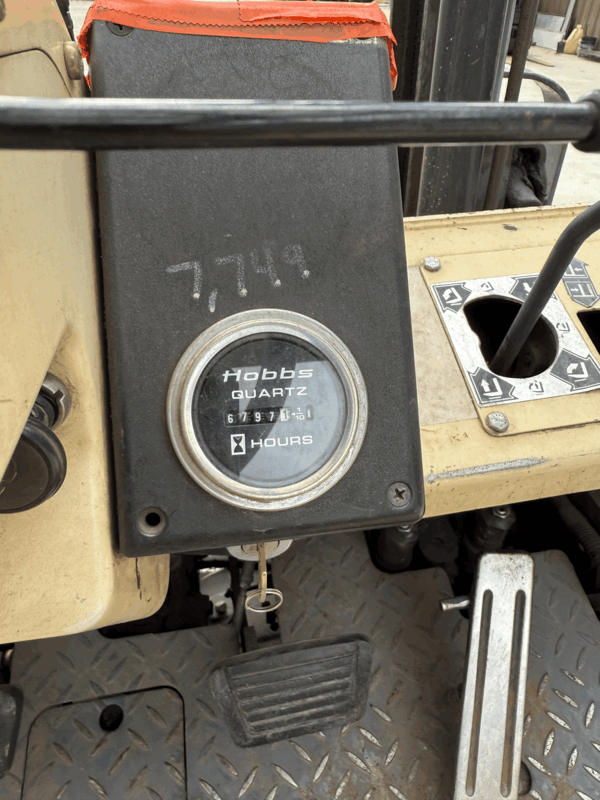 Nissan #80, forklift - Image 7