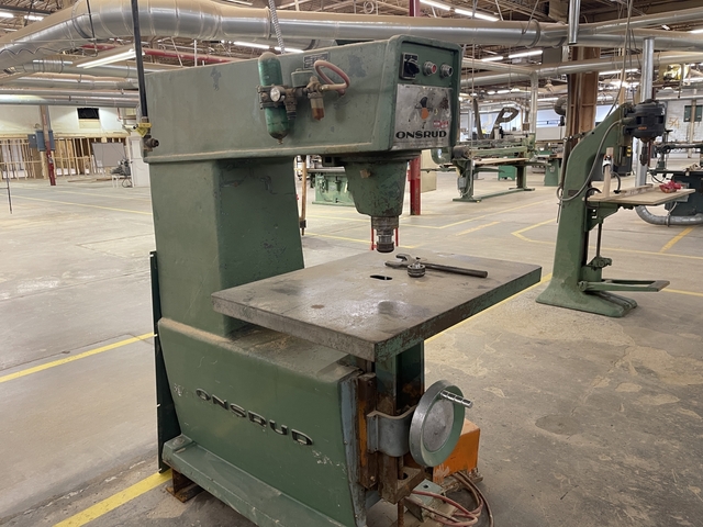 Onsrud #W-1124, Overarm Pin Router, 36" x 26" Table, 10000-20000 RPM, 3.5" spindle travel, 24" Throat, 7.5 HP - Image 2