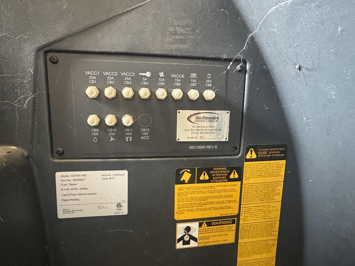 Nilfisk #CS7000-48D, Nautilus hybrid Power Boss, floor scrubber, 2023 - Image 9