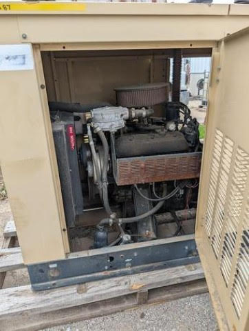 35 KW Generac #SG035, Nat Gas LP Generator, A9046 engine, 1PH, 1800 RPM, 120/240 Volts, 1999 - Image 3