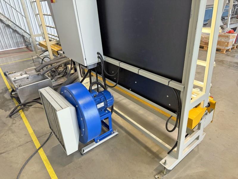 Polyglass #LV1500, Vertical Glass Washing Machine, R-L, 60" max. Glass Size, 2-13 mm Glass Thickness, 2 - Image 9