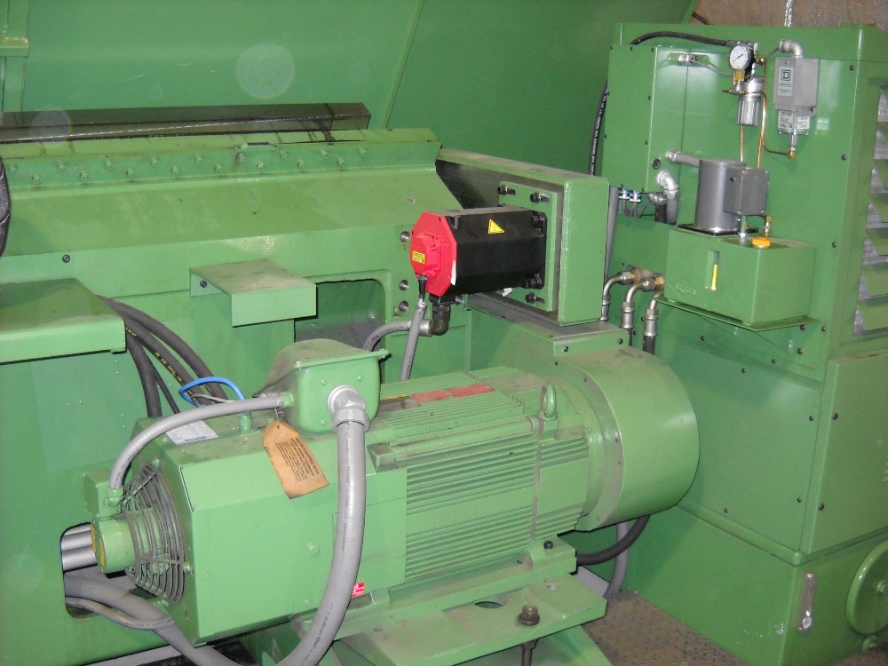 Cincinnati #Cinturn-28U, Fanuc CNC, 3-jaw 18" chuck, 10" hole, 100" cc, tailstock, remfr 2025, 1 yr warr - Image 1