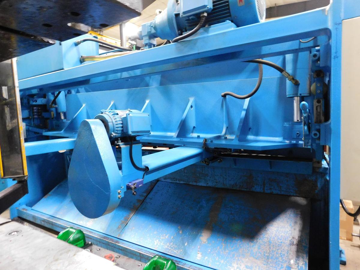 1/4" x 10' Krras #RAS306, hydraulic shear, 17 holddowns, 11-17 SPM, 31" front operated power back gauge - Image 3