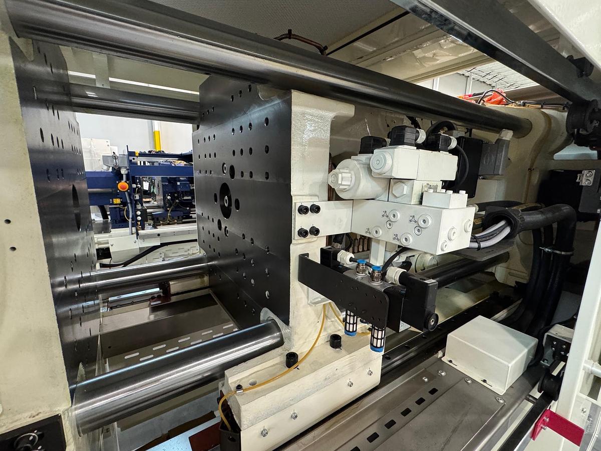 135 Ton, 1.83 oz., Haitian Zhafir #Electric-ZEIII-1200/160H, IMM, 27" x 27" platen, 14" stroke, 33" daylight - Image 3