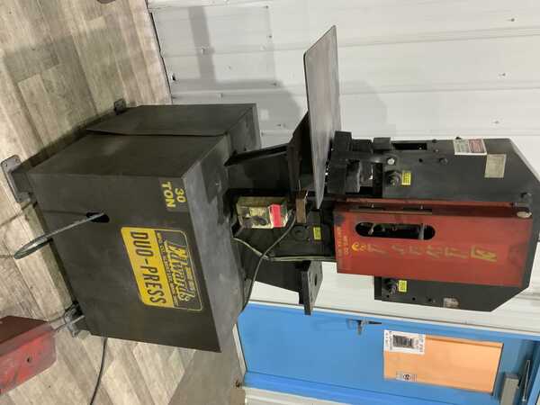 Edwards #Duo-Press, 30 ton, 5-1/2" throat, 3" stroke, 3" x 3" notcher, 3 HP - Image 1