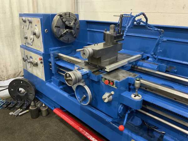 26" x 118" Knuth #SINUS330/3000D, gap bed engine lathe, 17" swing over cross slide, 3-jaw 15" chuck, 2-Axis - Image 2