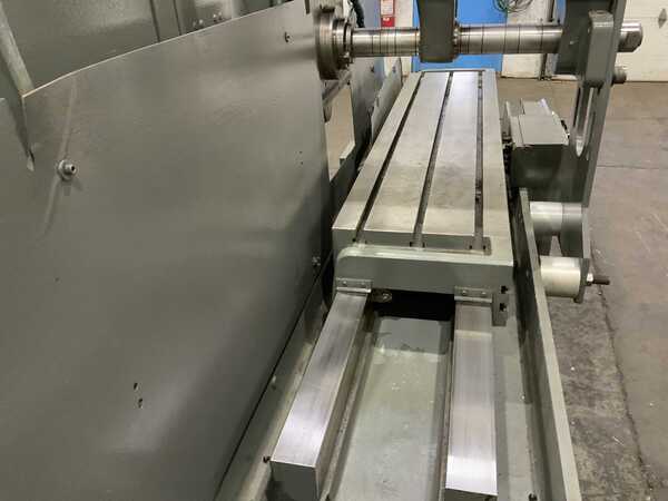 Cincinnati #220-153PL Hypowermatic horizontal production mill, 15" x 63" table, Allen-Bradley PLC - Image 4