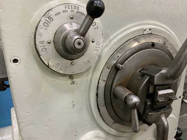 4' -11" American, radial arm drill, 57" x 35" base, power elevation, 5 HP - Image 9