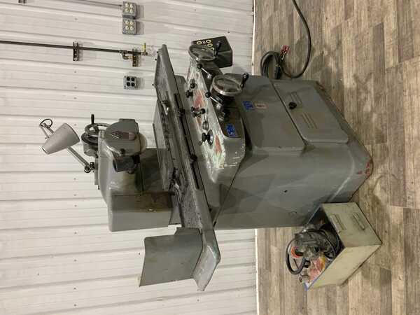 8" x 24" Tos #BPH20, horizontal surface grinder, power elevation, 8" x 2-3" magnetic chuck - Image 7