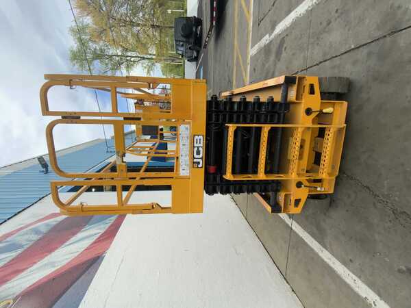 1554 lb. JCB #S4550E, electric platform scissor lift, 51' lifting height, 9' x 12'7" platform, 2021 - Image 1