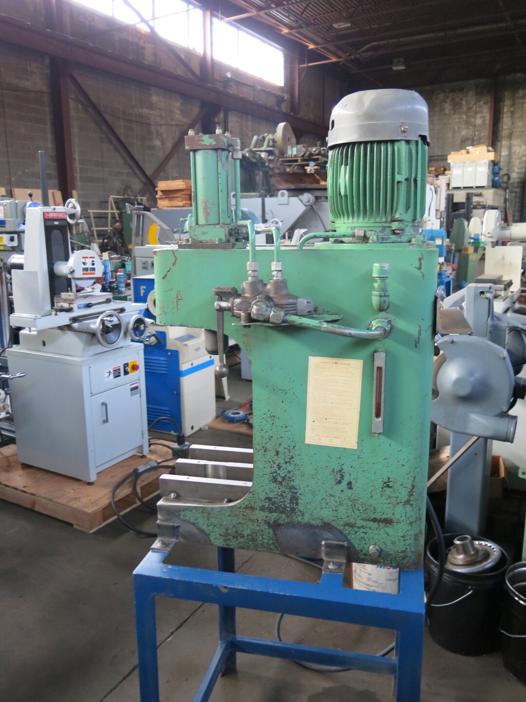 5 Ton, Industrial Air & Hydraulics, C-Frame Hydraulic Press, 11-1/4" gap, 5-3/4" throat, 2-3/4" stroke - Image 5