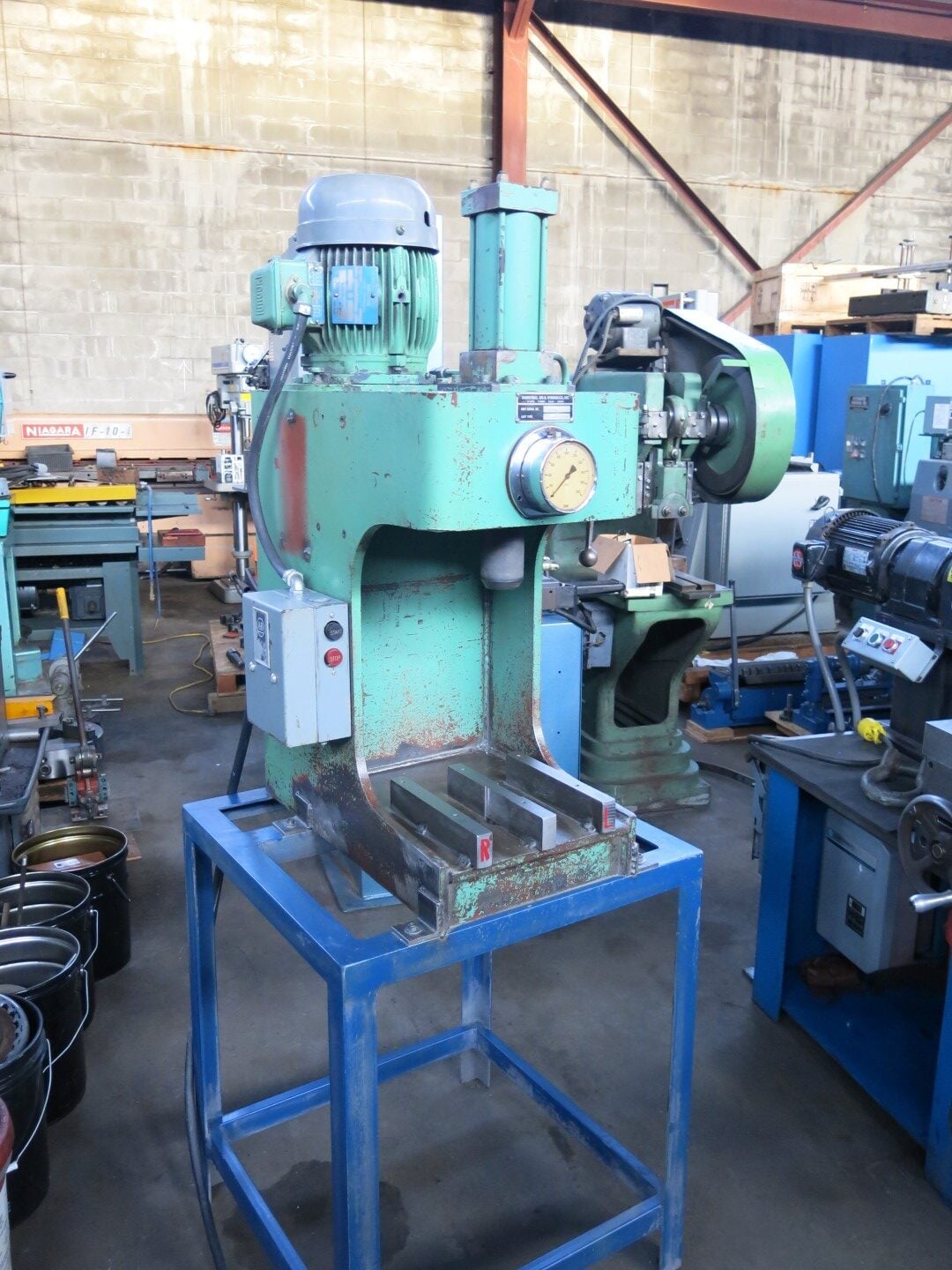 5 Ton, Industrial Air & Hydraulics, C-Frame Hydraulic Press, 11-1/4" gap, 5-3/4" throat, 2-3/4" stroke - Image 8
