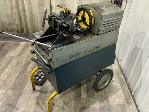 1/4" - 2" Oster #655, pipe & bolt threader, 1/8"-2" pipe capacity, front & rear chucks, reamer, 1/2 HP - Image 7