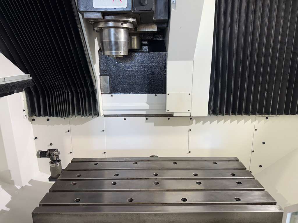 Mazak #VCU-500C-3X, CNC vertical machining center, 30 automatic tool changer, 39.3" X, 19.8" Y, 20" Z, 12000 - Image 9