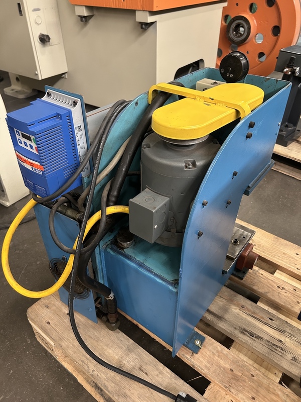 1 Ton, Multipress #WUA-1TR, Gap Frame Hydraulic Press, 3" stroke, 7" daylight, 1" ram, 5" throat, 10" x 8.5" - Image 6