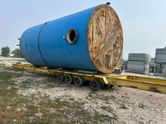 20000 gallon Watco Vertical Storage Water Tank, 2001 - Image 10