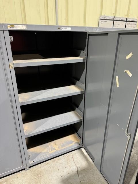 3 Shelf Stanley Vidmar, cabinet (2 available) - Image 2
