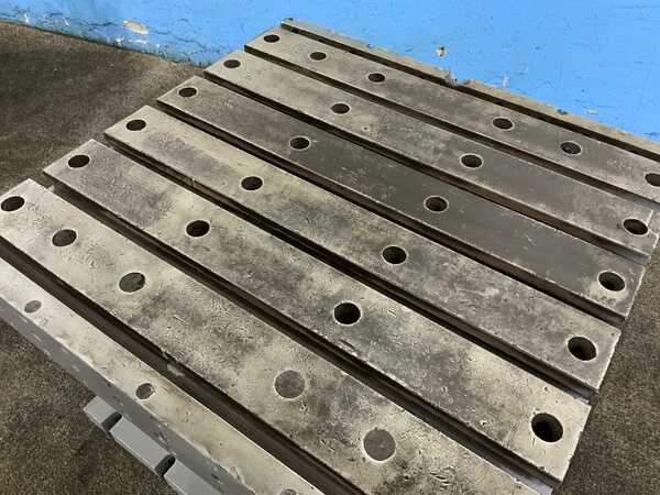 Drill table, 41 -1/4" x 40 -3/4" x 29 -1/2", 7 T slots - Image 5