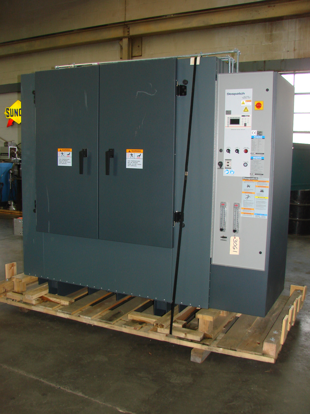 48" width x 42" H x 30" L Despatch #RFD2-35-1E2, Class A solvent use, 650°F, unused - Image 1