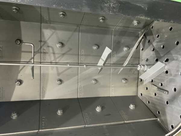 24" x 48" Goff #2460S, vertical shot blast machine, (2) 12" blast wheels, elevator, 1992 - Image 5