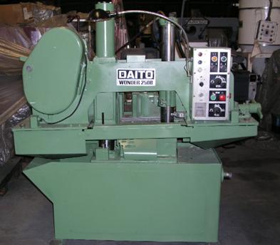 10" Daito #250B Wonder Saw, 1-1/4" x 12' blade, hydraulic, 5 HP, serial #19U004B2 - Image 1
