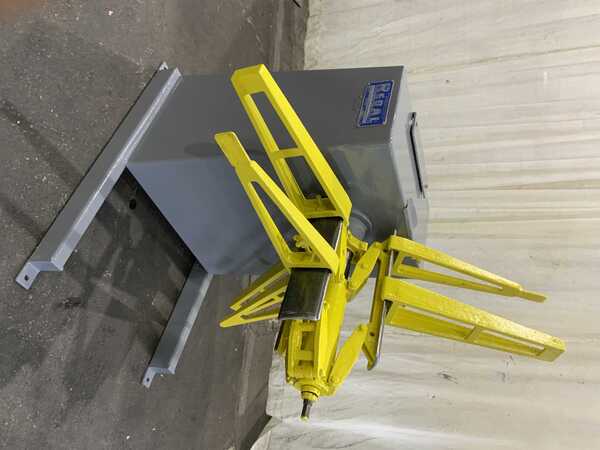 4000 lb. Regal #4000-12-SRNP-SDB, coil reel, 12" width, 48" outside dimensions, 12"-22" ID, 6 keepers, drag - Image 1