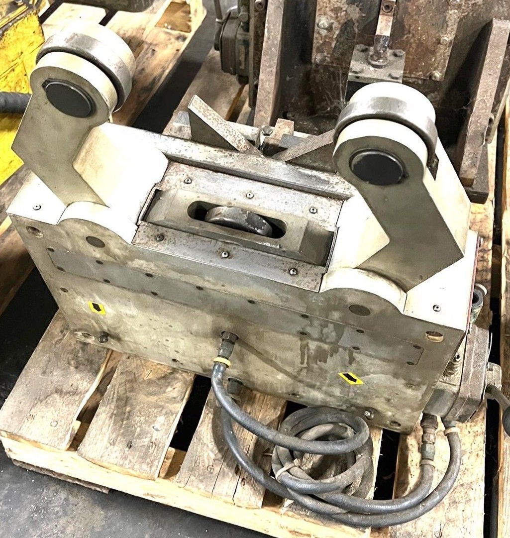 Electric Steady Rest for CNC lathe - Image 2