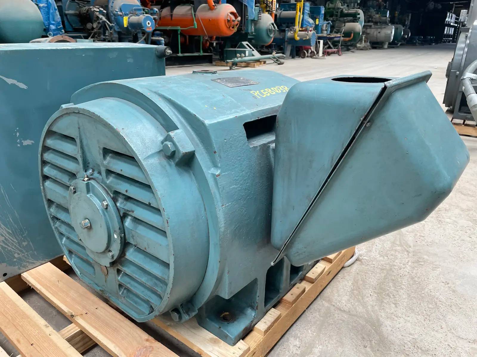 200 HP 3540 RPM Toshiba, 3-Phase Induction Motor, Frame 444TS, 230/460 Volts - Image 5