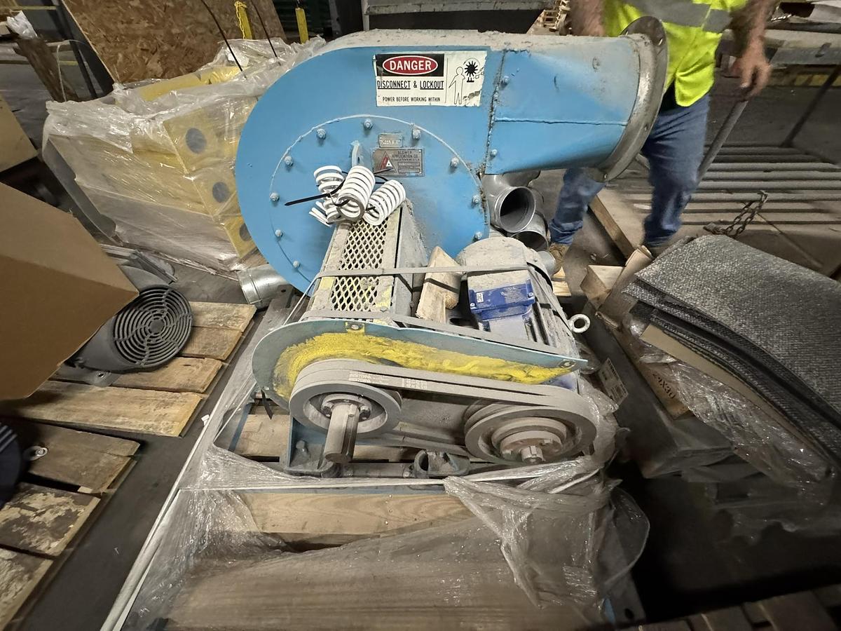 Bloapco #25-4, blower with motor - Image 1