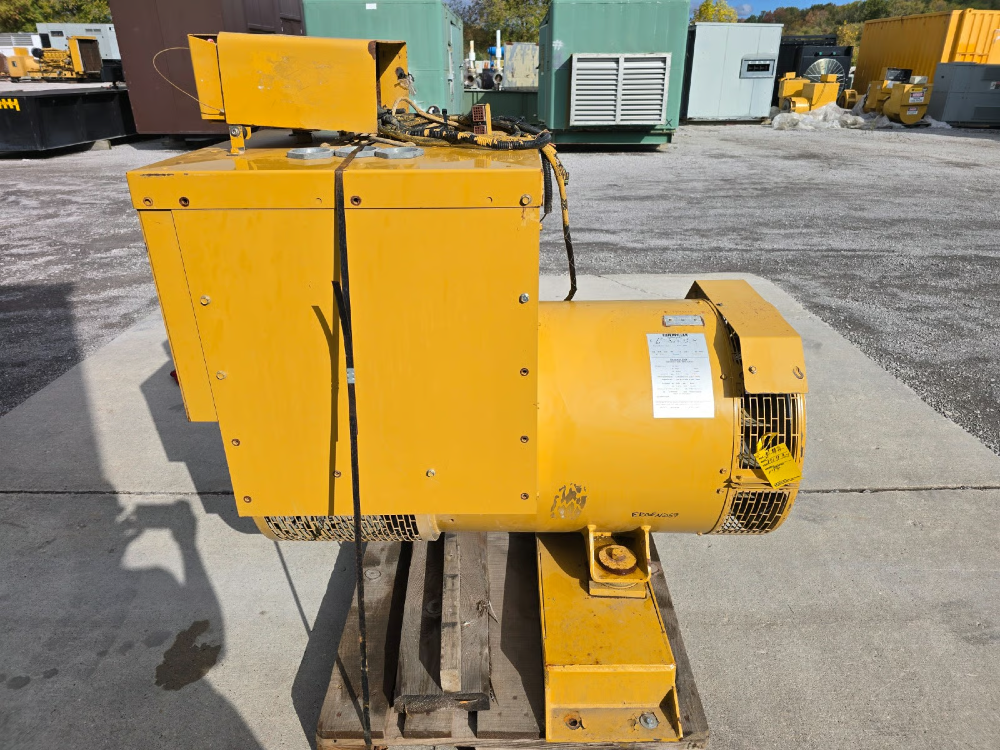 320 KW, 1800 RPM, Caterpillar #SR4B, Prime Rated Generator End, 12 lead, 480 Volts, 481 amps, 3PH, 1964 - Image 4