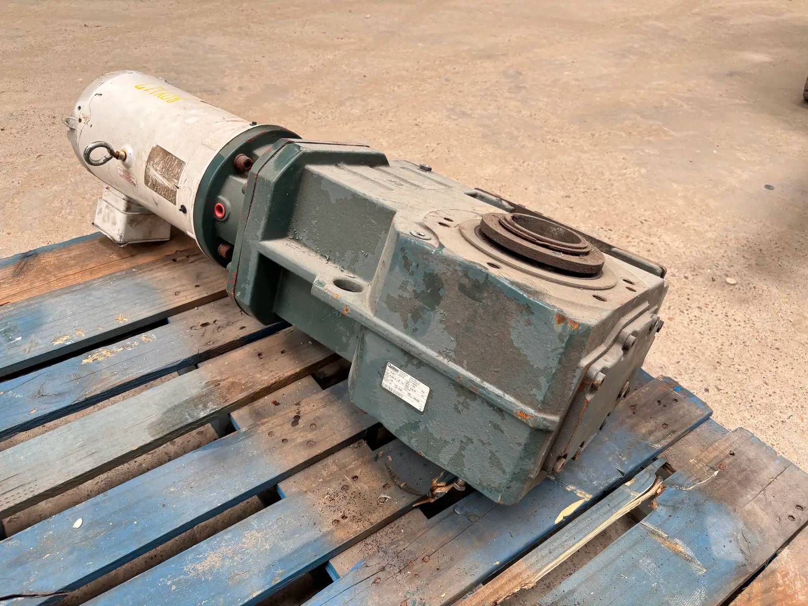 5 HP @ 1750 RPM, Dodge Quantis #BF1083CH180TC, RHB Gearmotor Reducer, 230/460 Volts, 2.50:1 ratio - Image 3