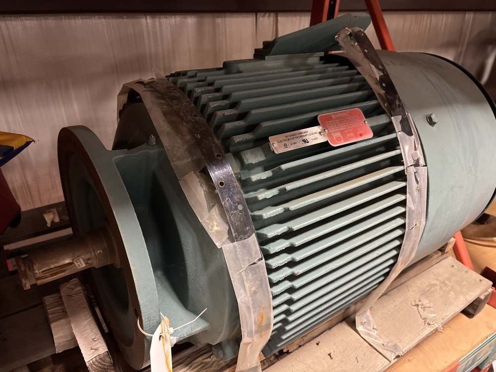 100 HP 3600 RPM Reliance, Frame 405LP, TEFC, 575 Volts, New surplus - Image 1