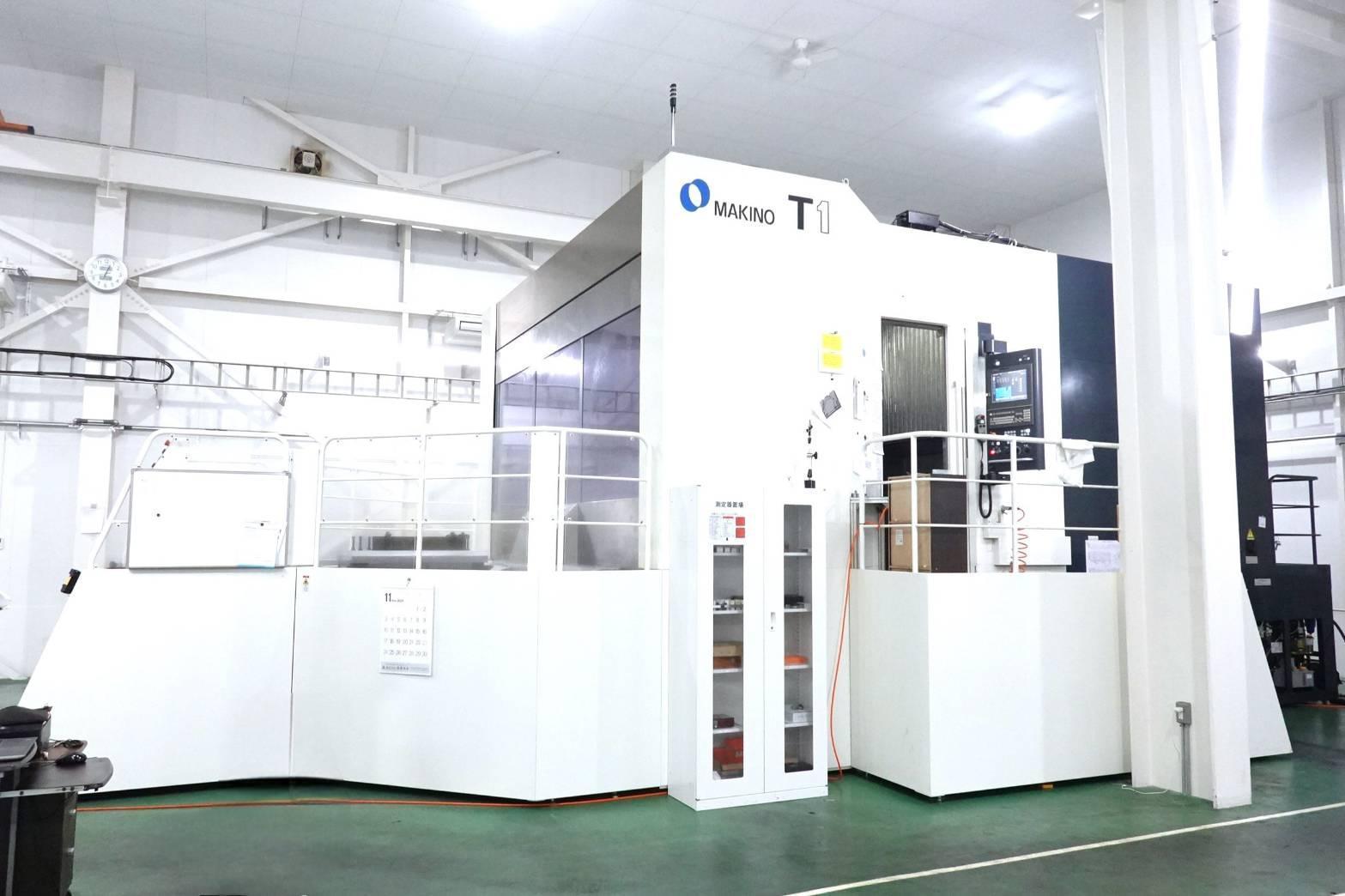 Makino #T1, 5-Axis Horizontal Machining Center, 59.1" X, 51.2" Y, 78.7" Z, 143 HP, 12000 RPM, HSK-A100 - Image 1