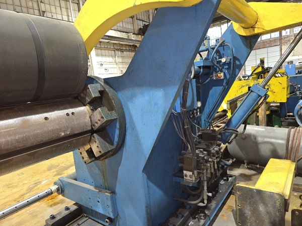 40000 lb. Cincinnati, Uncoiler, 49" width, 15.5"-24.5" expanding drum, RL, sliding base - Image 5