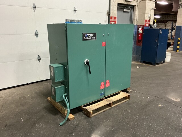 1049 HP York, TM-1100-KB12F-46D, Optispeed variable speed drive, 460 Volts - Image 2