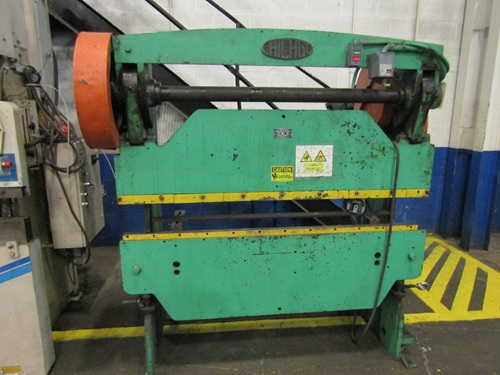 35 Ton, Chicago #335, mechanical press brake, 5' overall - Image 2